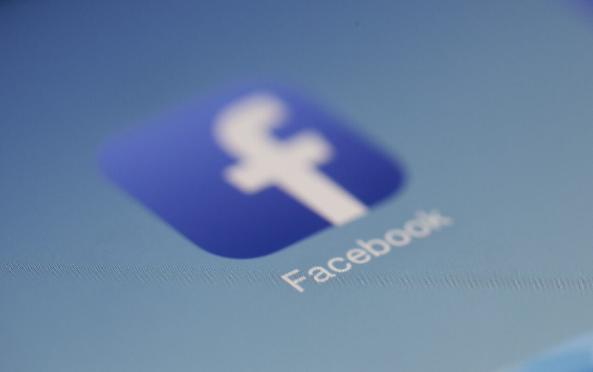 tidak bisa melihat siaran langsung di facebook