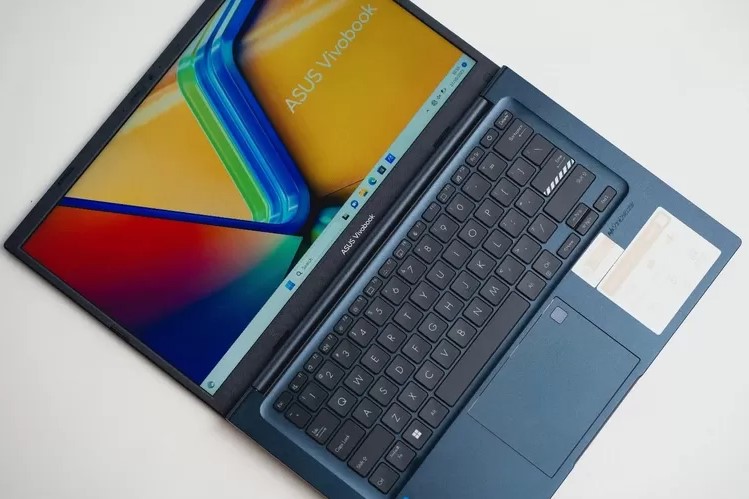 ASUS Vivobook 14 A1404